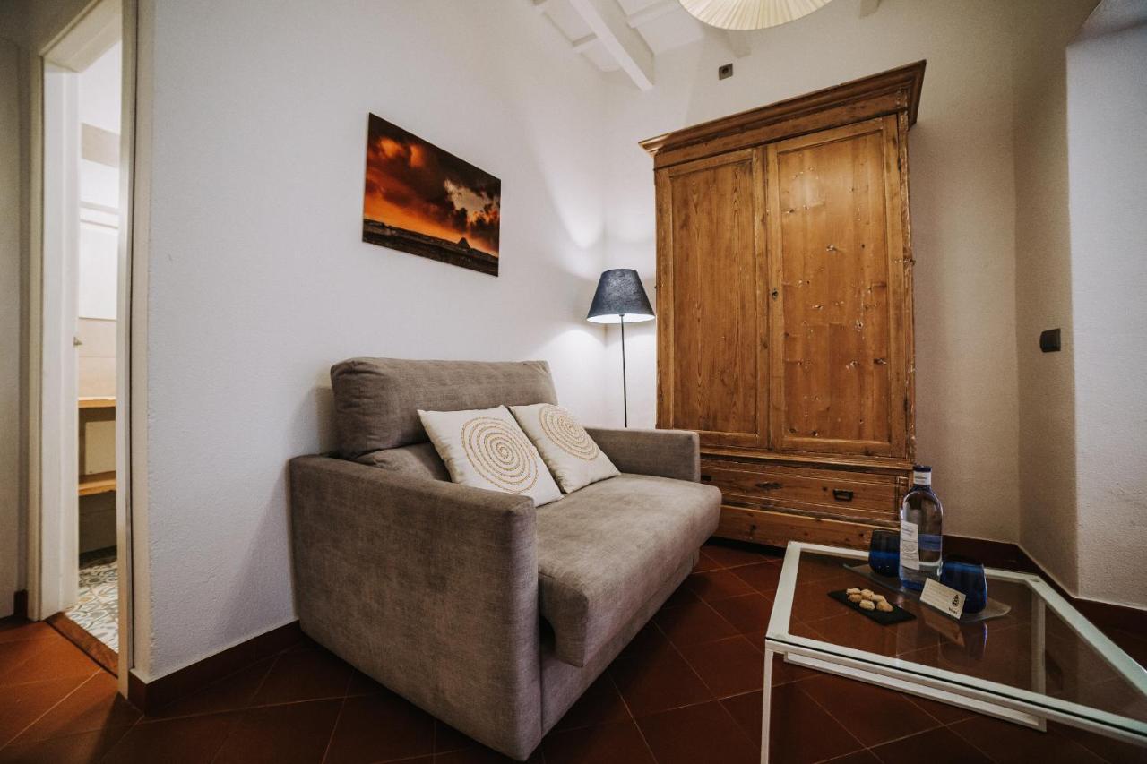 Petit Hotel 5 Fars (Adults Only) Ситадела Екстериор снимка