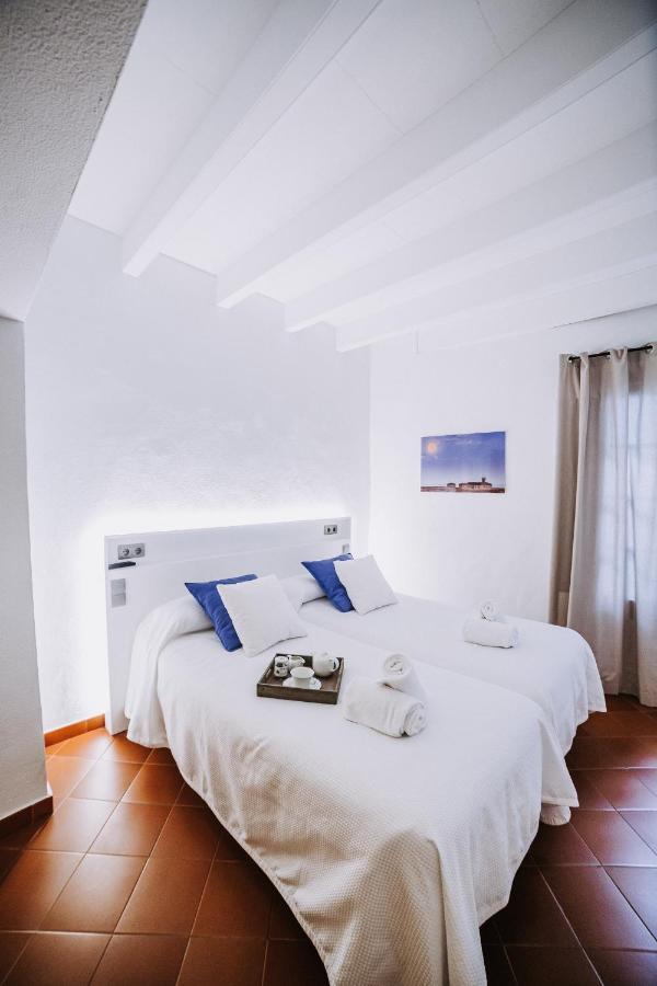 Petit Hotel 5 Fars (Adults Only) Ситадела Екстериор снимка