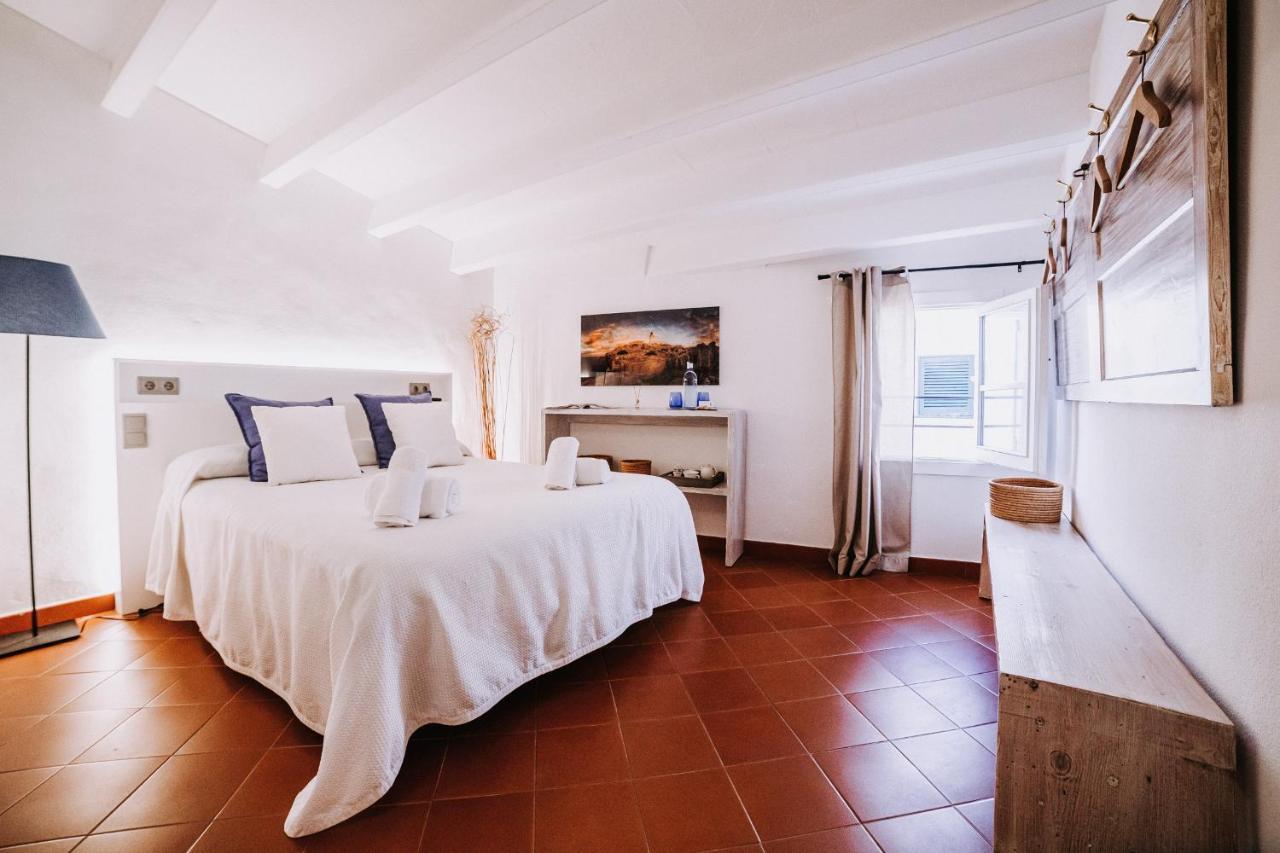 Petit Hotel 5 Fars (Adults Only) Ситадела Екстериор снимка